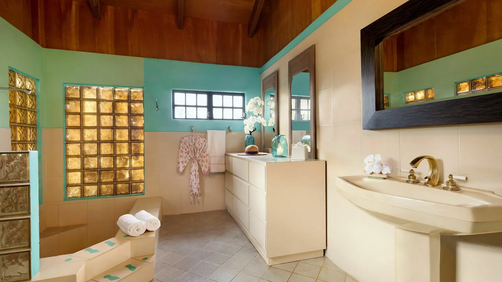Arecibo Chalet Abreu